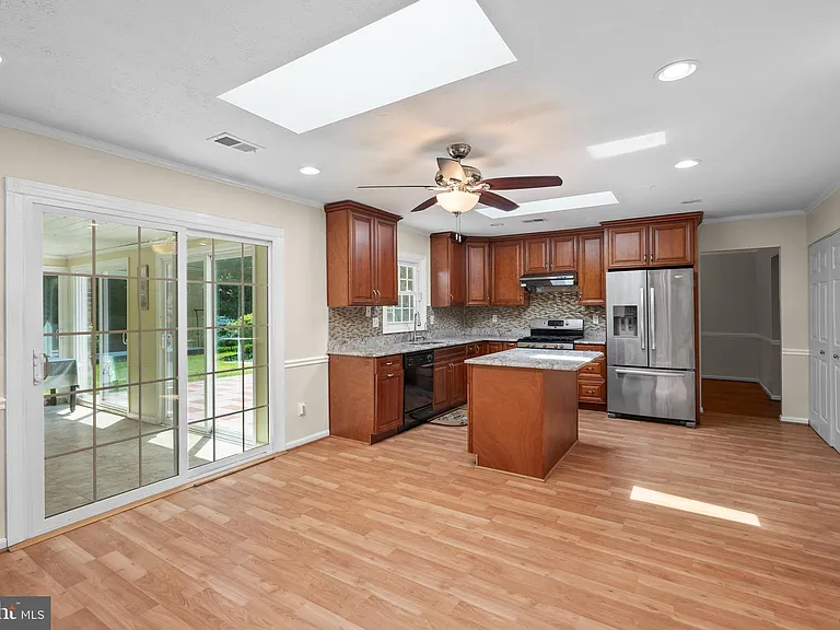 4650 Palomino Ct — Photo 17