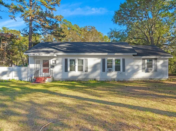 215 Quaker Rd, Saint George, SC 29477