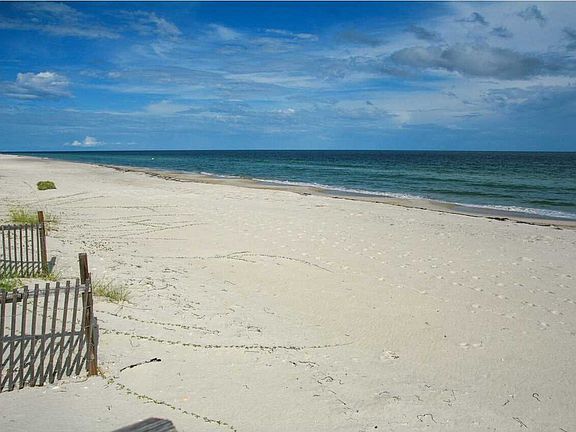4th image of 2128 Sea Fern Way