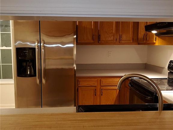 2nd image of 5942 Beechwalk Dr
