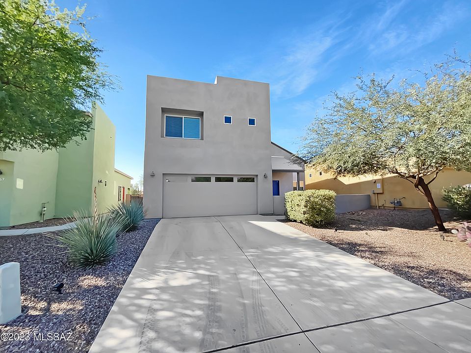 1st image of 3069 N Dasylirion Dr