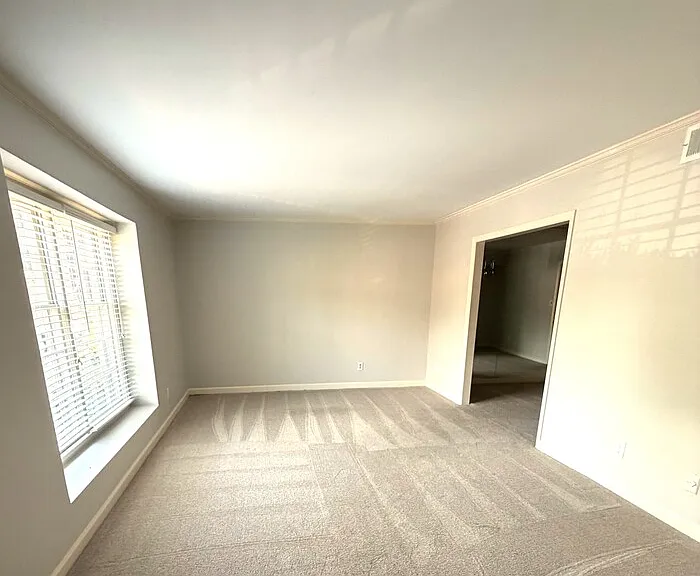 6648 Bunker Hill Cir — Photo 2