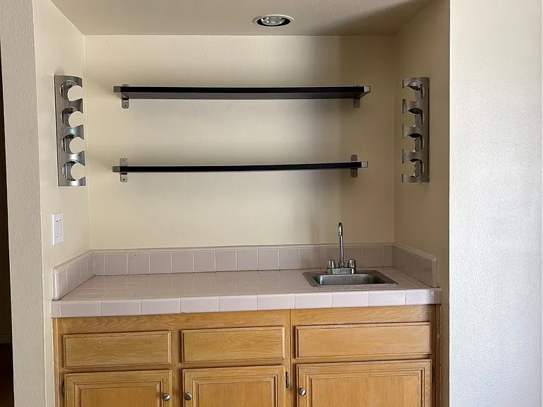 7515 Melvin Ave — Photo 37