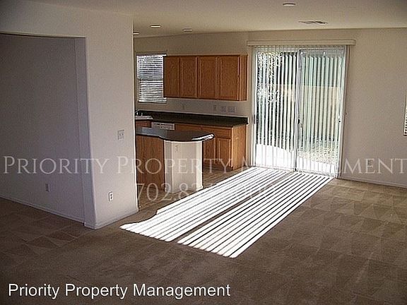 3rd image of 9181 Spumante Ave
