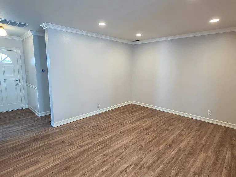 9342 Colfair St — Photo 4