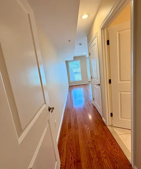 1116 K St SE — Photo 29