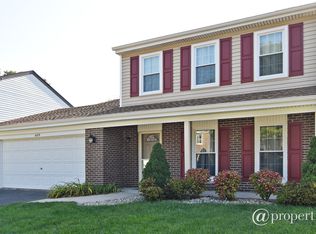 609 Stafford Dr, Roselle, IL 60172