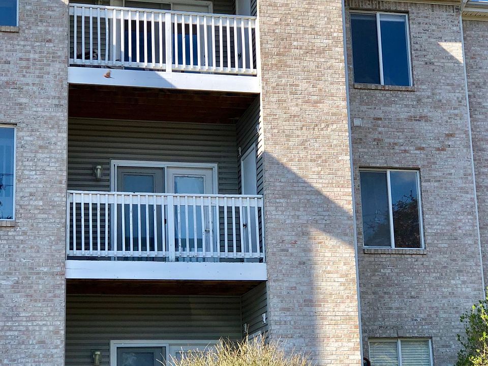 1st image of 338 W Saginaw St Unit 60