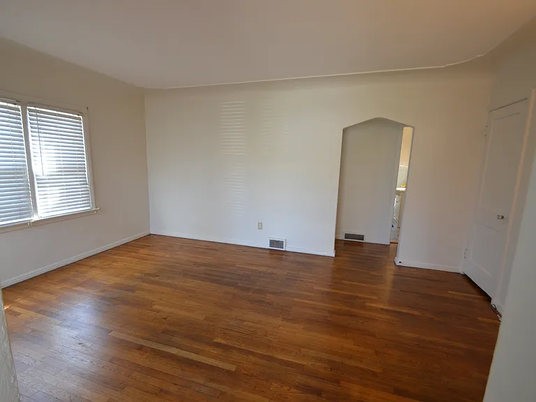2341 Eastern Ave SE — Photo 4