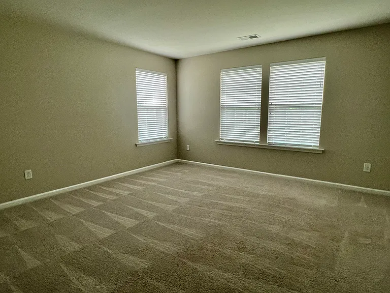 601 Deep River Way — Photo 11