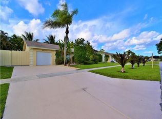 9875 Liberty Rd, Boca Raton, FL 33434