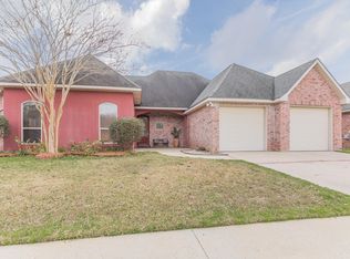 103 Lost Lake Dr, Lafayette, LA 70506