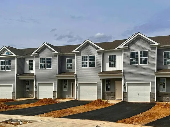 96 Arlotta St, Glassboro, NJ 08028