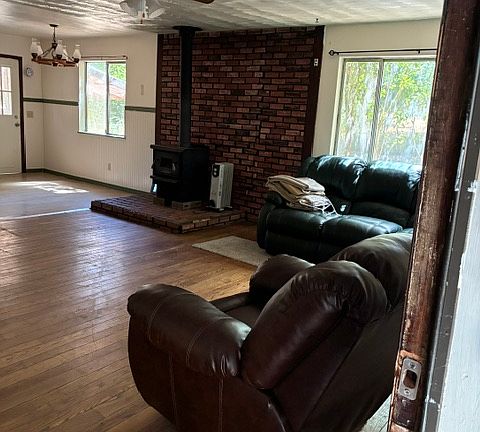 2nd image of 88184 8th St
