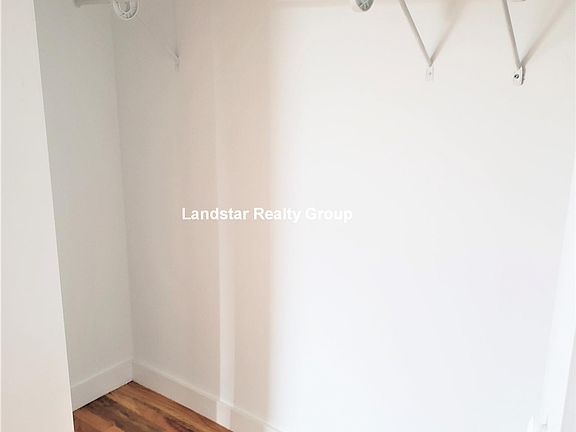 3rd image of 7450 N Greenview Ave APT 61