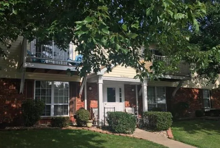 208 Huckleberry Heights Dr #208 — Photo 1