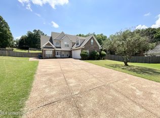 951 Lindsey Cv, Hernando, MS 38632