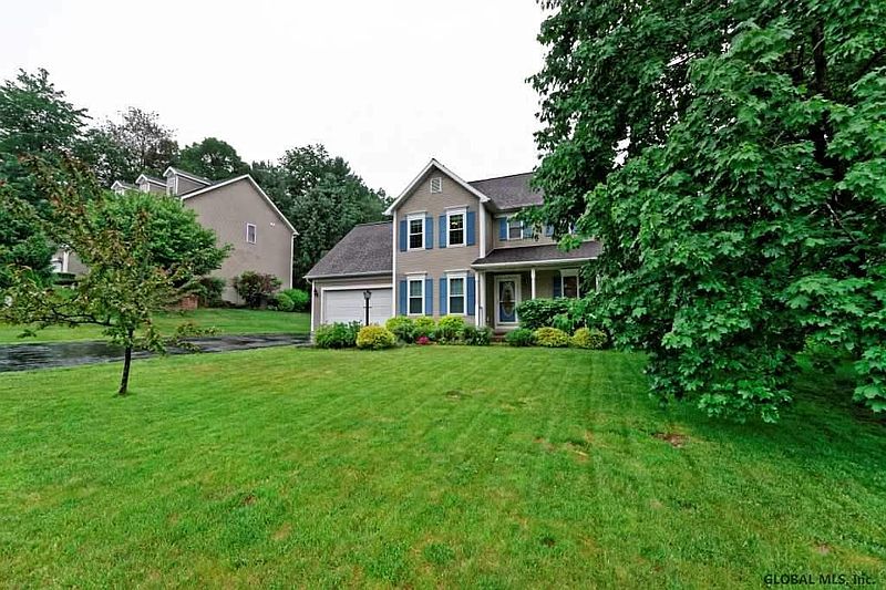 2nd image of 1115 CLUTE CREST Drive