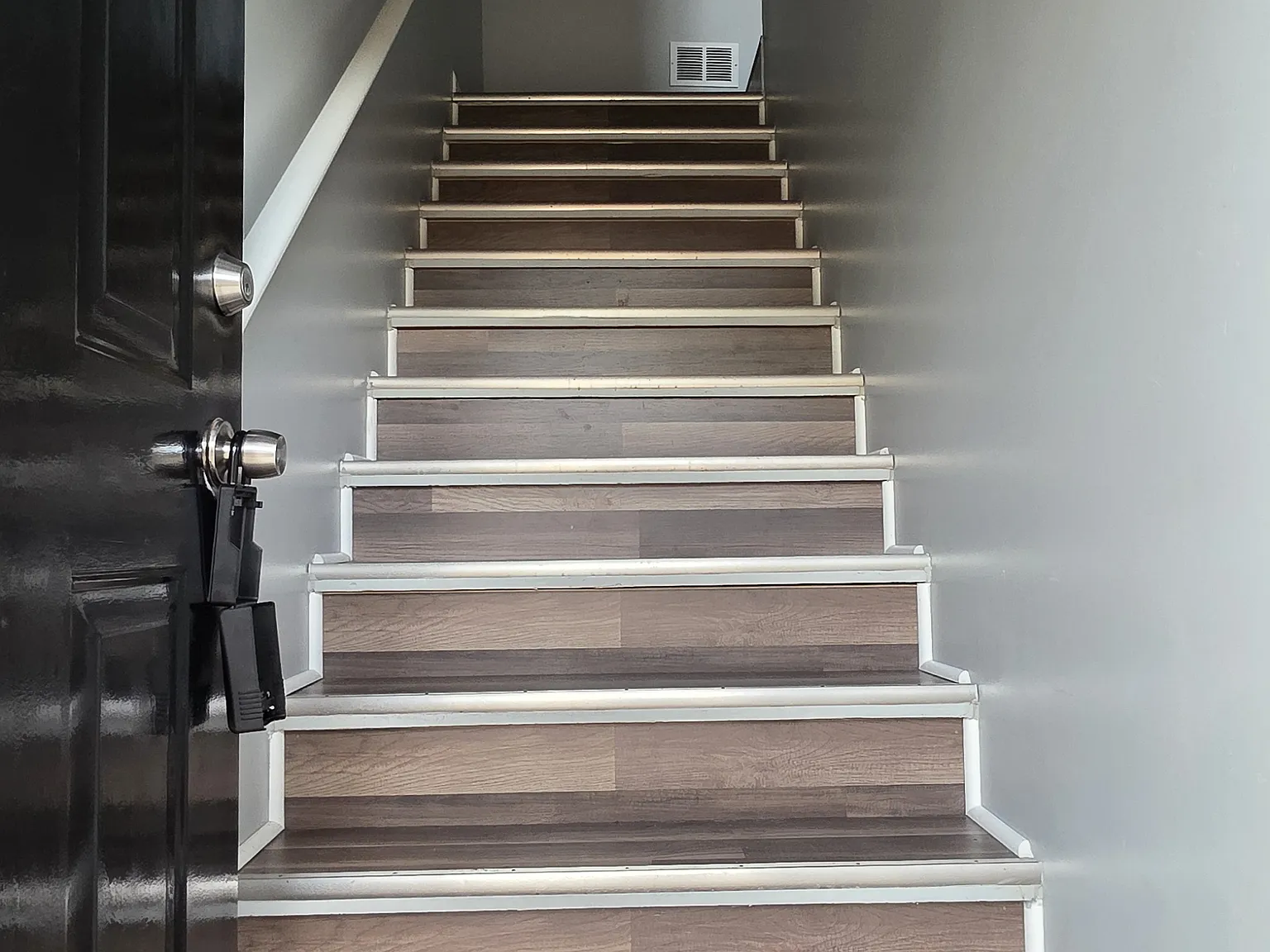 2 bed, 900 sqft, $1,250 — Photo 2