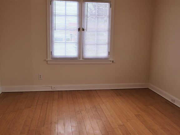 3rd image of 319 Idaho St APT H