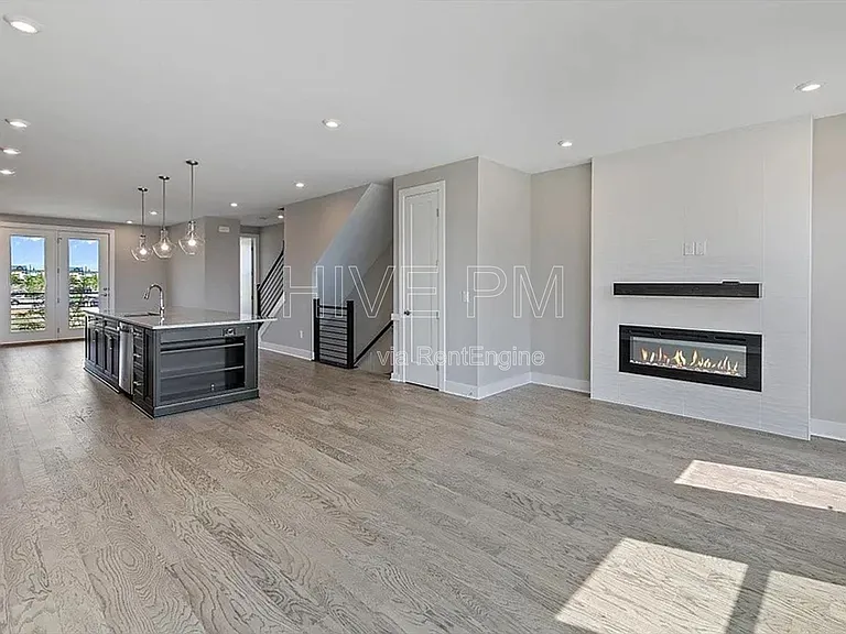 7234 Otley Dr — Photo 12