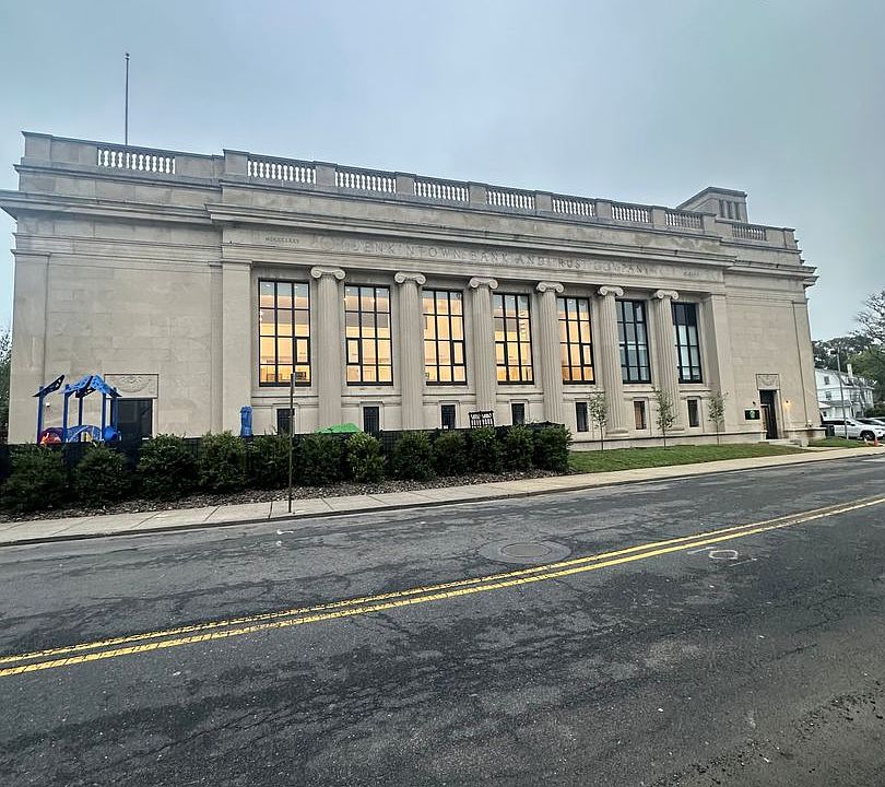 Building Photo 3