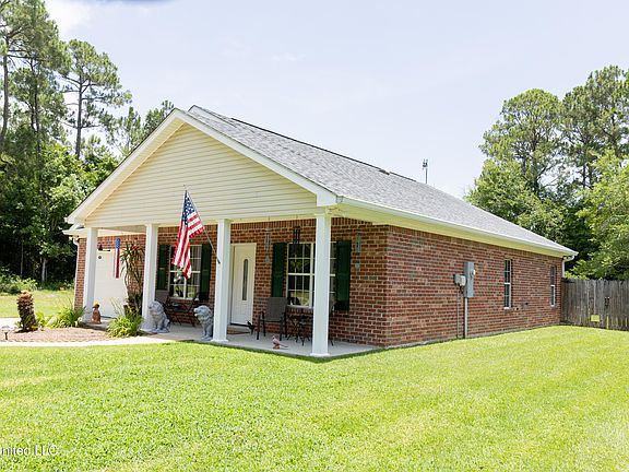 3rd image of 1720 Barracuda Dr