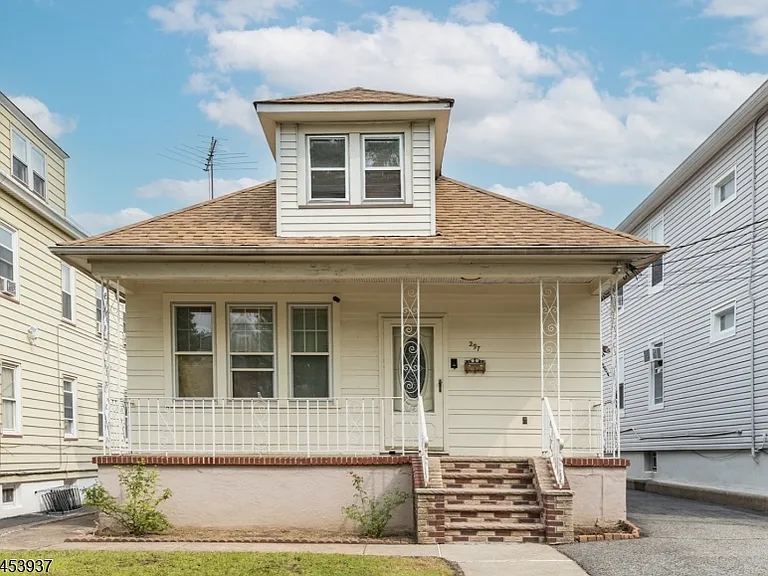 297 Delaware Ave — Photo 11