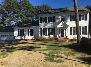 1588 Fair Oaks Ln, Snellville, GA 30078