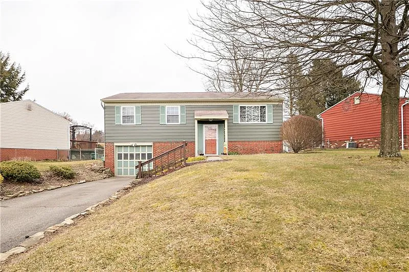 425 Alpine Village Dr photo 1