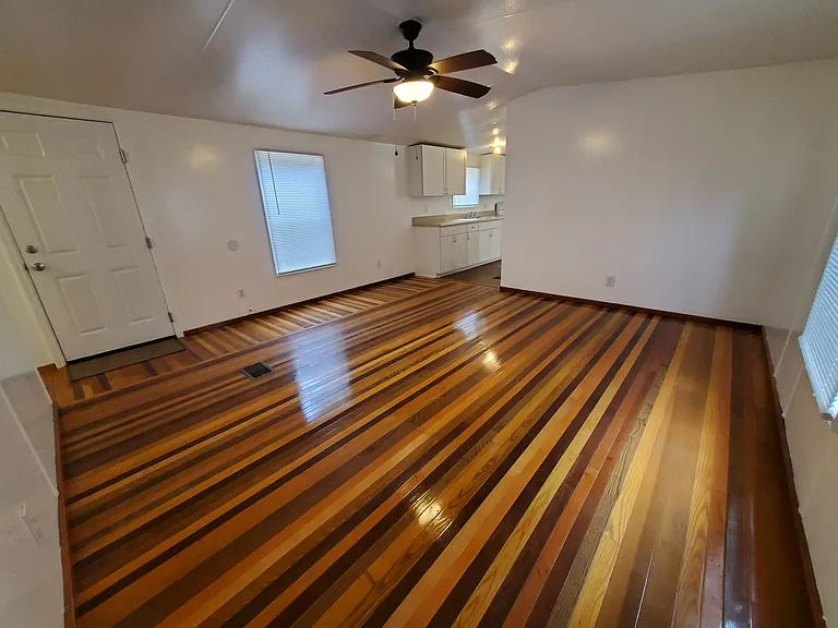 Living Room Area 15' x 15'