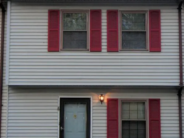 4 Tinkerview Dr, Cloverdale, VA 24077