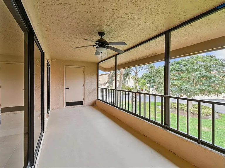 4800 Brittany Dr S #102 — Photo 47