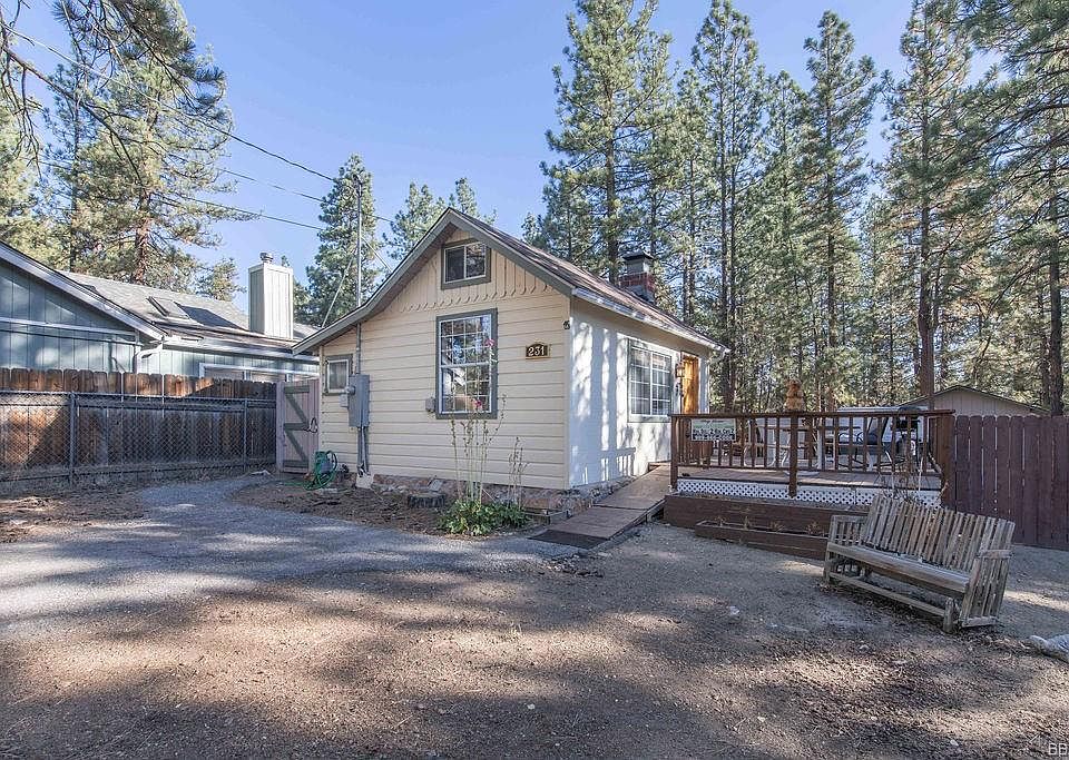 1st image of 231 Finch Dr