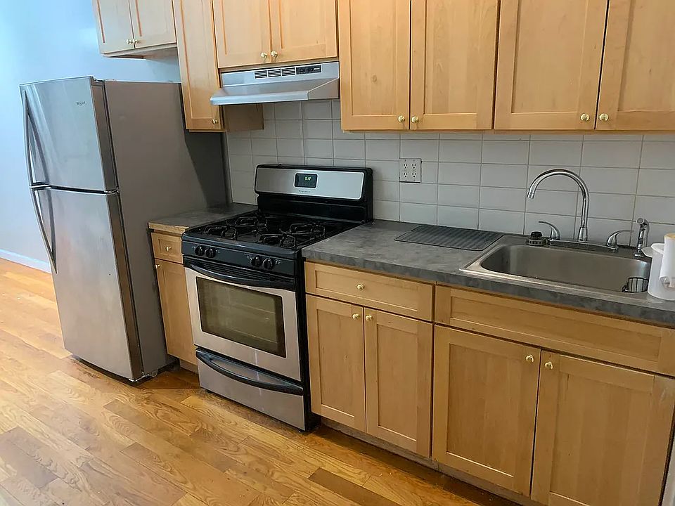 1st image of 343 Grove St APT 1L