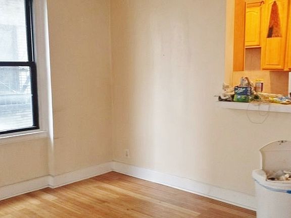 5th image of 2127 33rd St #3H