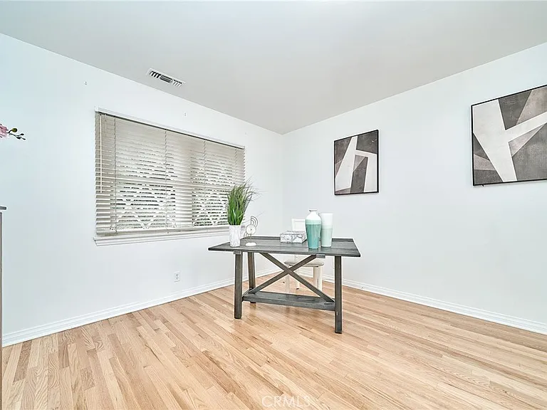 503 Longden Dr — Photo 19