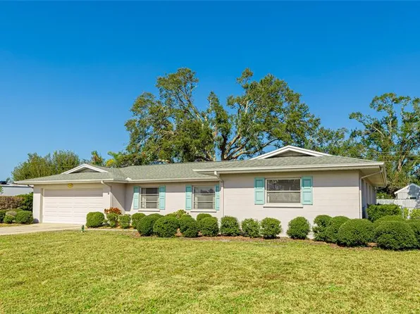 5706 10th Avenue Dr W, Bradenton, FL 34209