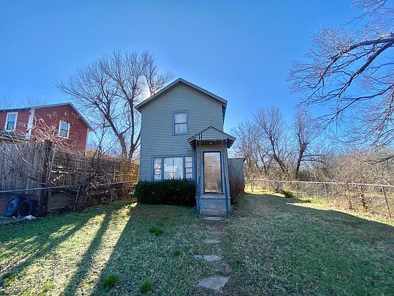 2nd image of 1618 NE 34th St