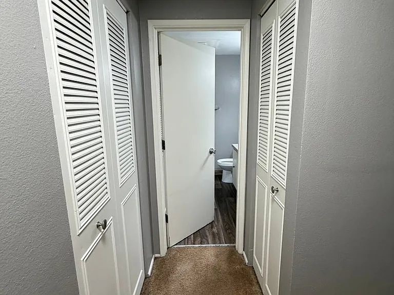 Orchard Park Apartments — Photo 12