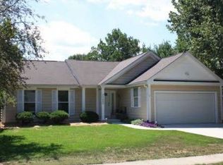 11251 Wood Creek Dr, Carmel, IN 46033