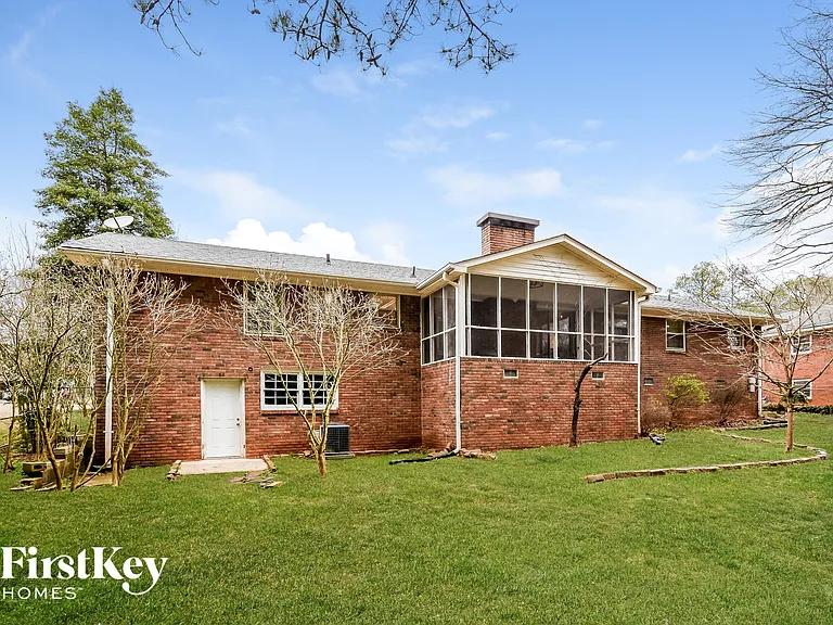 1917 Annette Ln — Photo 14