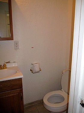 5th image of 26220 Stanwood Ave