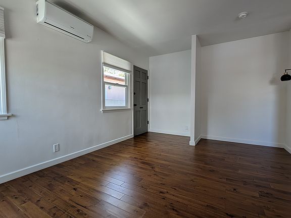 4th image of 1731 Franklin St #3