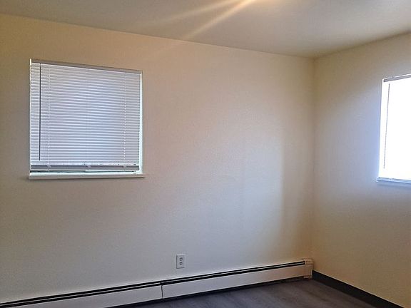 3rd image of 2122 Norman Ln #3