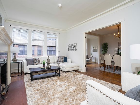 4th image of 2309 N Commonwealth Ave APT 2E