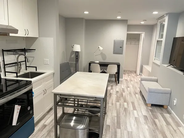 1453 18th Ave #A, San Francisco, CA 94122