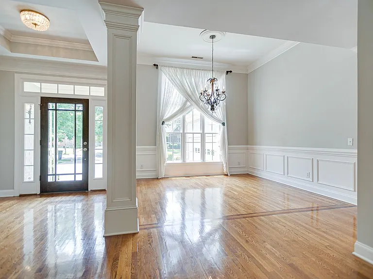 143 Gardenia Way — Photo 3