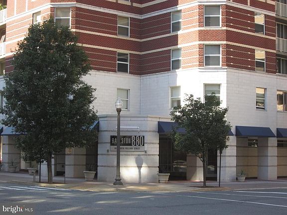 2nd image of 880 N Pollard St APT 704