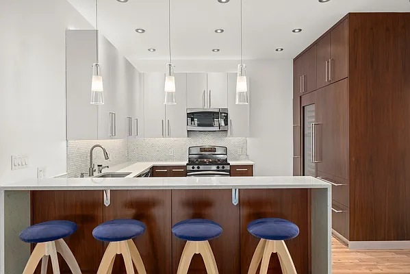 Rented by Corcoran | media 14